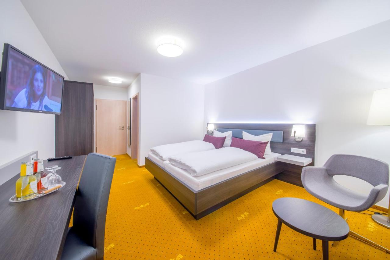 Hotel Nuernberger Hof Neumarkt in der Oberpfalz Kültér fotó